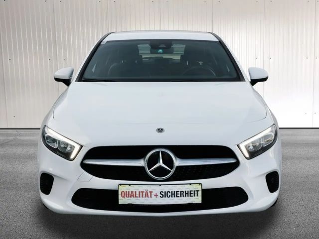 Mercedes-Benz A 180 A 180 d
