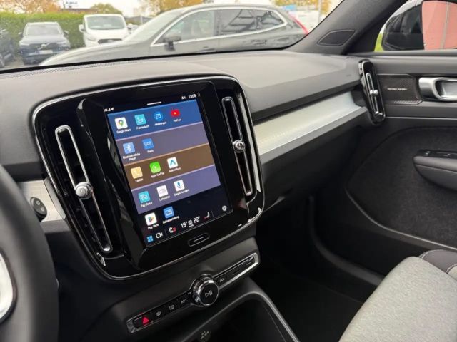 Volvo XC40 AWD Dark Plus