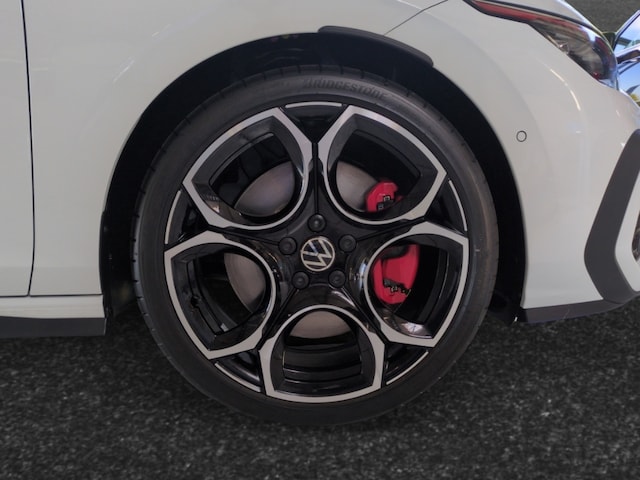 Volkswagen Golf 2.0 TSI DSG Golf VIII