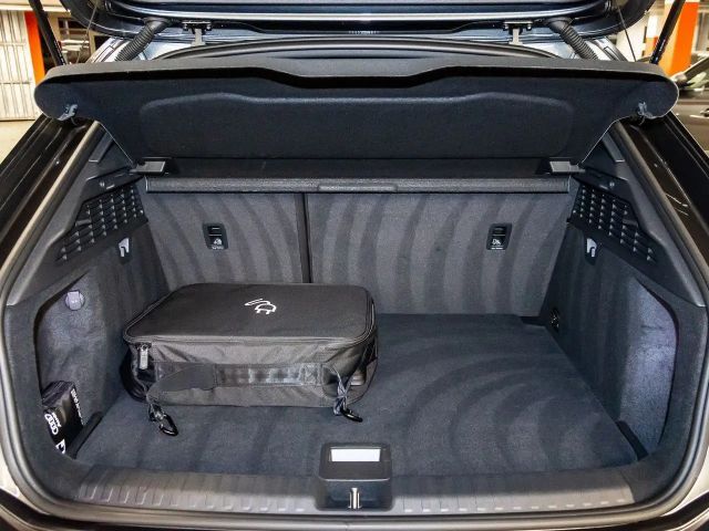 Audi A3 45 TFSI Hybride S-Line Sedan