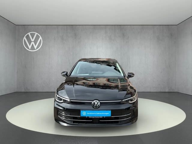 Volkswagen Golf 1.5 eTSI DSG Golf VIII