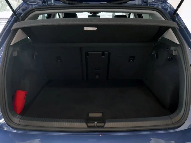 Volkswagen Golf 1.5 eTSI DSG Golf VIII Style