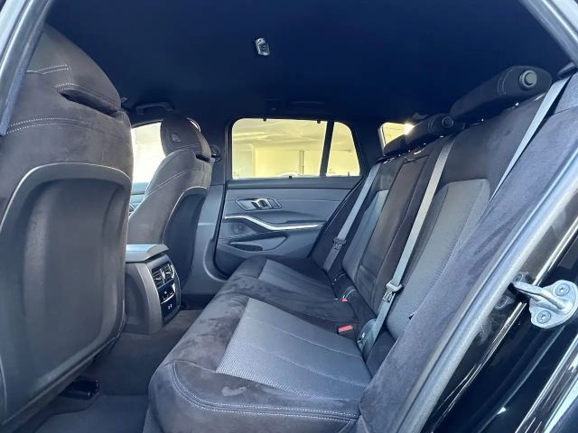 BMW 330 330i M-Sport Touring xDrive