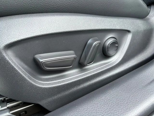 Toyota Camry Hybride Lounge