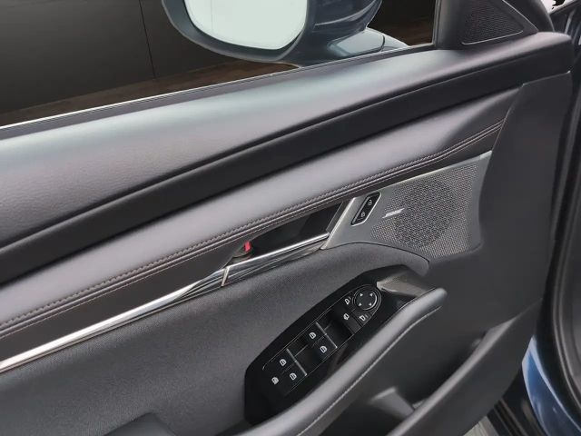 Mazda 3 Premium Selection