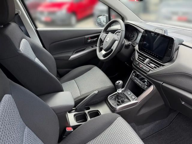 Suzuki S-Cross Hybrid