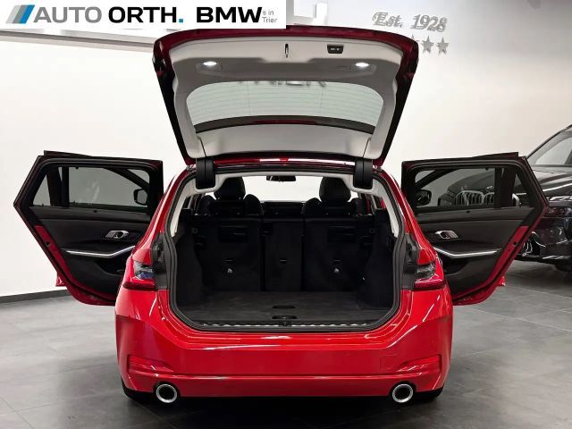 BMW 330 330i Touring xDrive