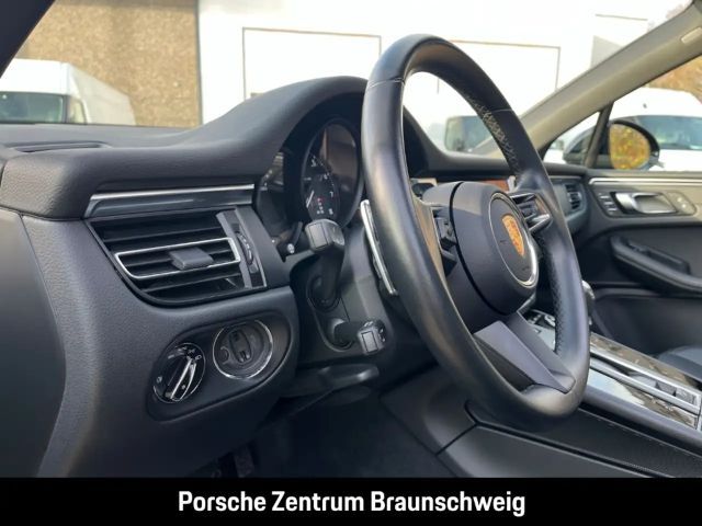 Porsche Macan BOSE Luftfederung 20-Zoll Panoramadach LED