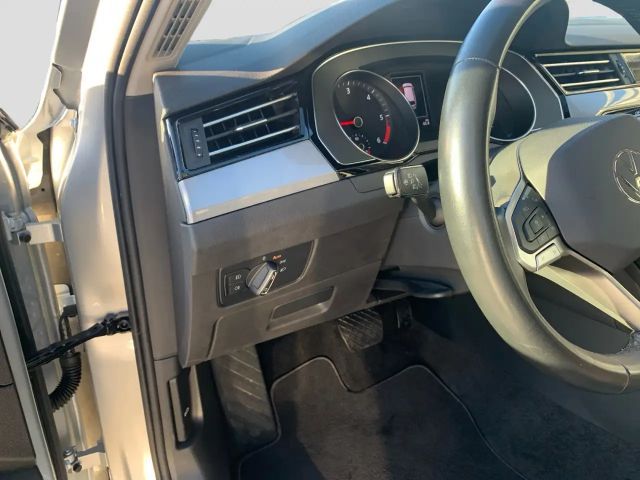 Volkswagen Passat 2.0 TDI Business DSG Variant