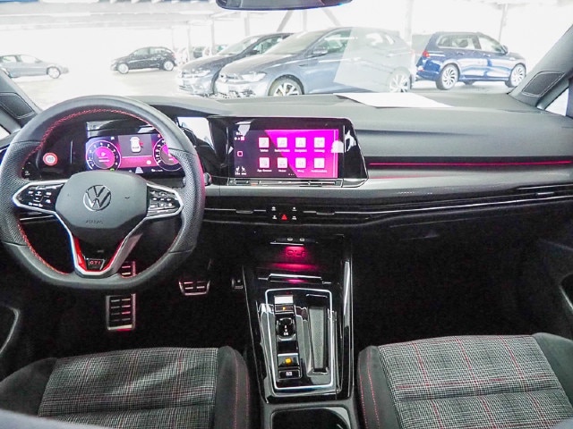 Volkswagen Golf 2.0 TSI GTI