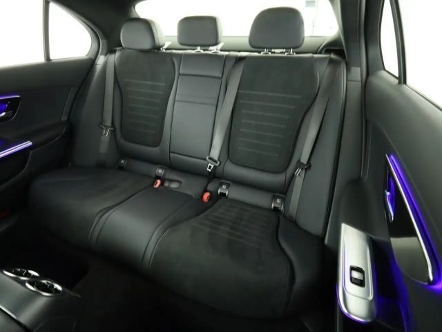 Mercedes-Benz C 220 AMG Line C 220 d Sedan