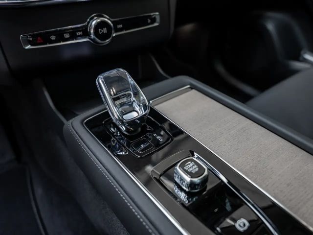 Volvo XC90 AWD Dark Plus T8