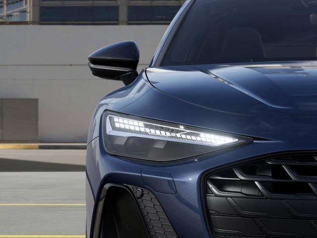 Audi A6 Avant Quattro S-Tronic