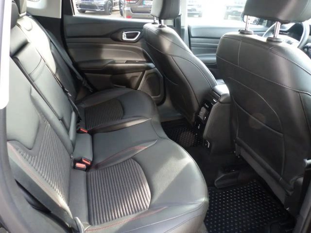 Jeep Compass Altitude