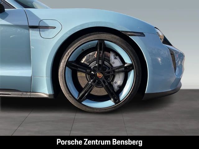 Porsche Taycan GTS Sport Turismo