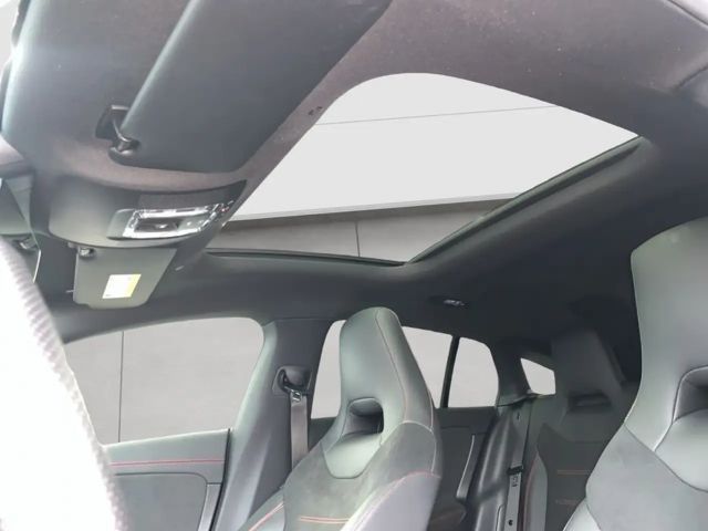 Mercedes-Benz CLA 180 CLA
