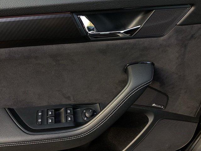 Skoda Superb Combi Sportline iV