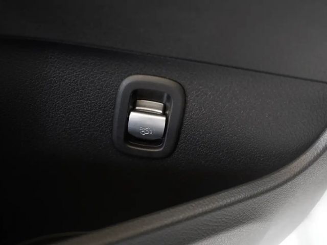 Mercedes-Benz C 220 AMG Line C 220 d Estate