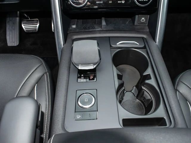 Land Rover Discovery D300 Dynamic HSE