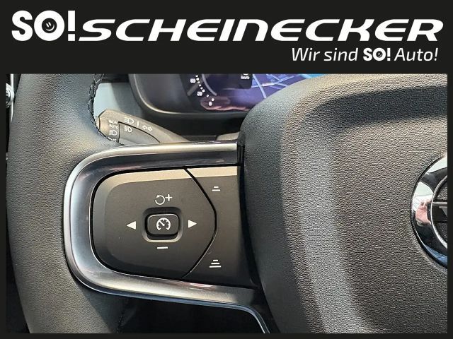 Volvo XC40 Dark Plus