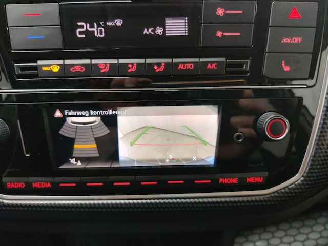 Volkswagen up! Style