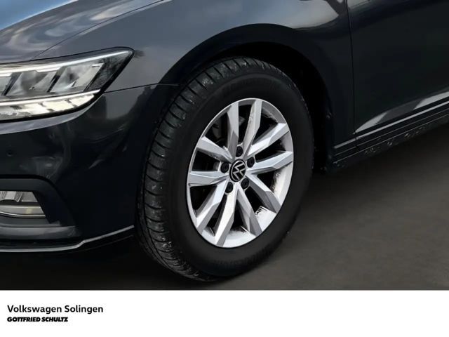 Volkswagen Passat 1.5 TSI Business DSG Variant