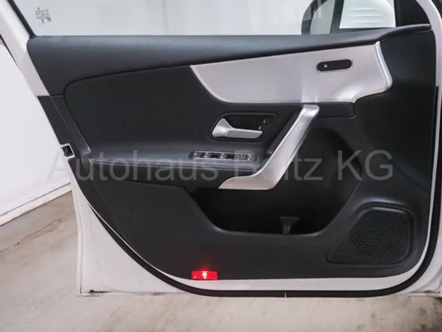 Mercedes-Benz A 180 ENp 48000 Pano Standh. 360 Kam. Winter P