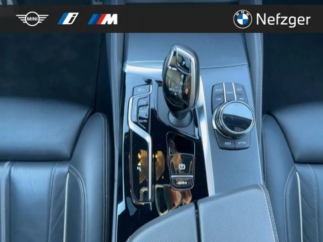 BMW 540 540d M-Sport Touring xDrive