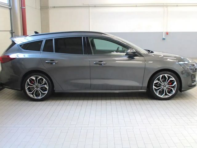 Ford Focus ST Line Wagon