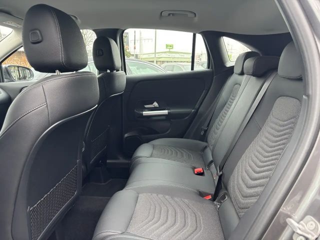 Mercedes-Benz GLA 220 4MATIC GLA 220 d