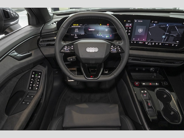 Audi A6 Avant Quattro S-Tronic