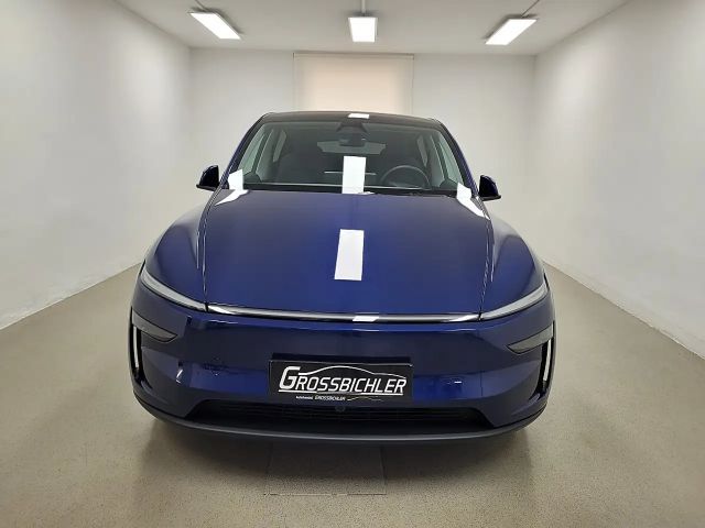 Tesla Model Y AWD Long Range