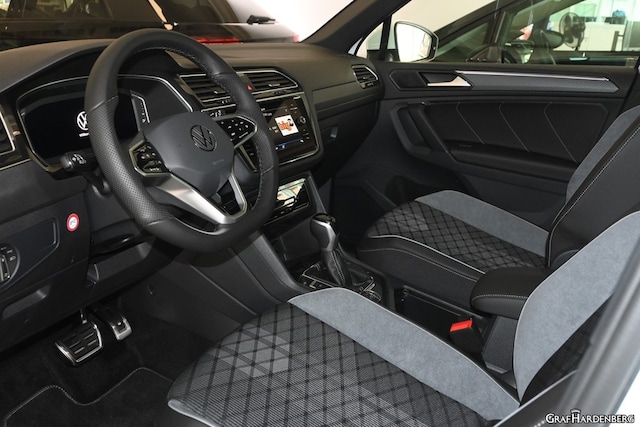 Volkswagen Tiguan 4Motion DSG R-Line