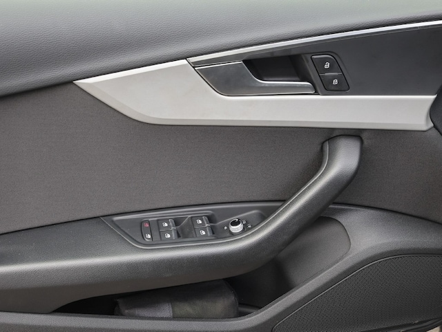 Audi A4 35 TFSI Avant S-Tronic