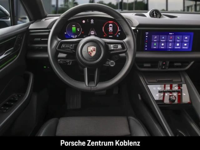 Porsche Macan 4