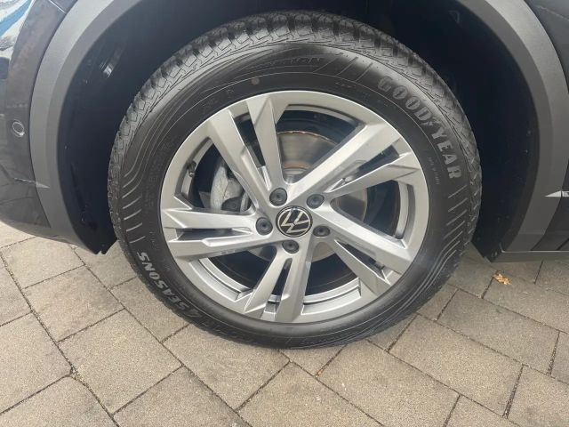 Volkswagen T-Roc 1.5 TSI DSG R-Line