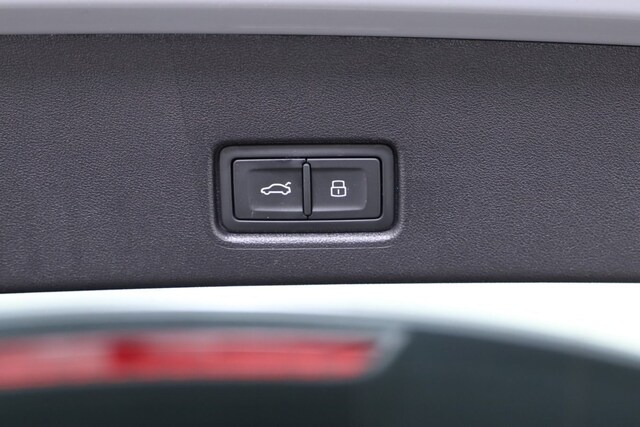 Audi Q4 e-tron SUV 45 e-tron Audi Q4 e-tron