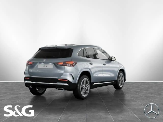 Mercedes-Benz GLA 200 AMG Line