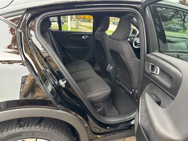 Volvo C40 AWD Core Recharge