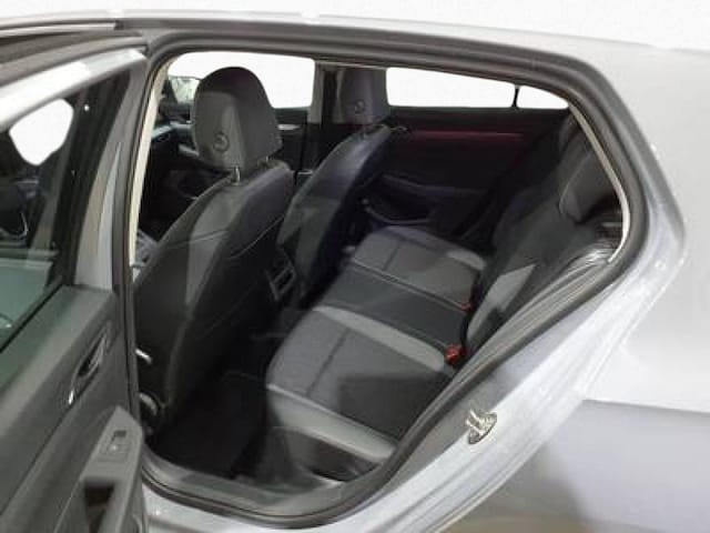 Volkswagen Golf 1.5 eTSI DSG Golf VIII
