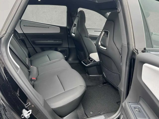 Polestar 4 Dual motor Pilot Plus