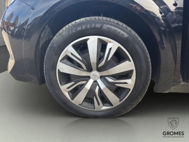 Peugeot E-208 Active Pack