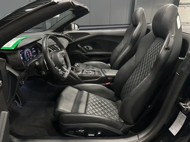 Audi R8 Performance Quattro Spyder V10