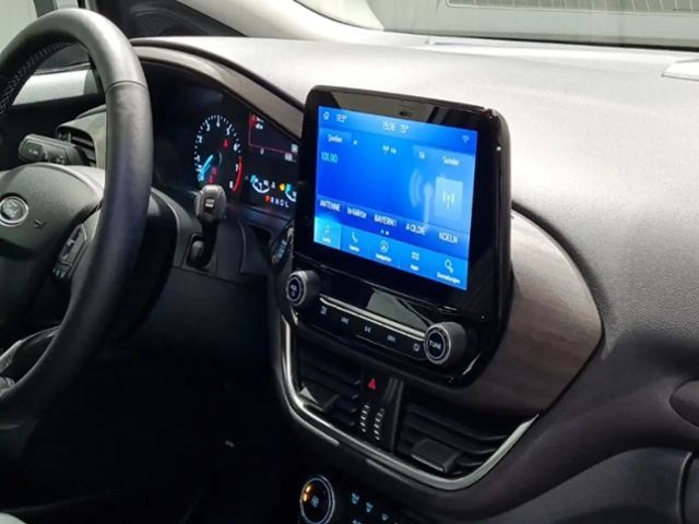 Ford Puma EcoBoost Titanium