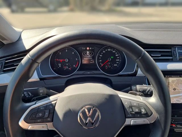Volkswagen Passat 2.0 TDI Business DSG Variant