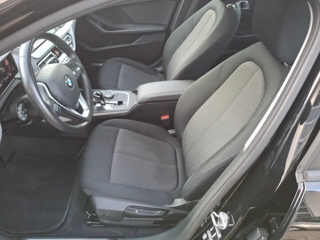 BMW 118 118i Advantage pakket Sedan