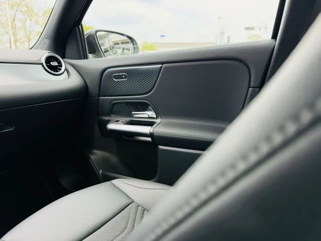 Mercedes-Benz GLA 200 GLA 200 d Progressive