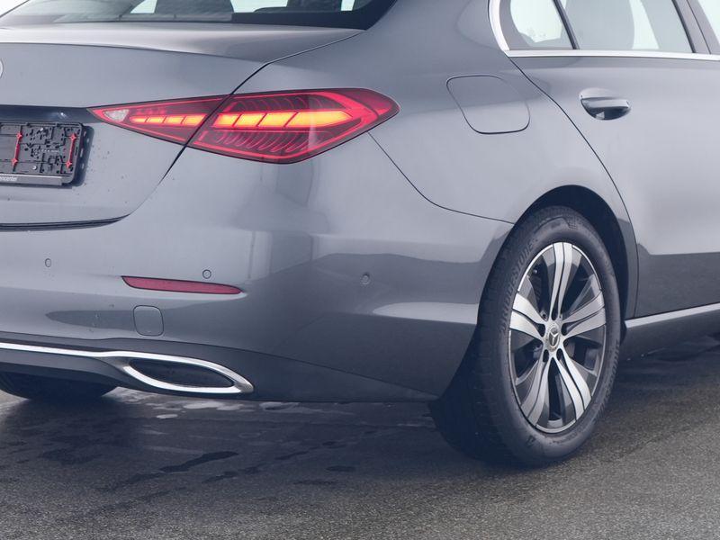 Mercedes-Benz C 200 AVANTGARDE C 200 d Sedan