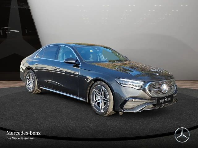 Mercedes-Benz E 200 AMG Line Sedan