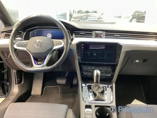 Volkswagen Passat GTE Variant